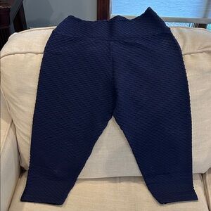 Women’s Navy Textured Leggings